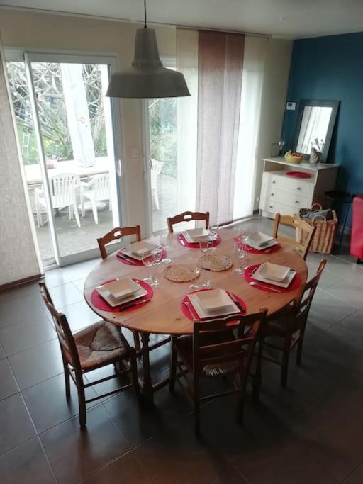 Maison familiale sur la CÔTE D’ÉMERAUDE Lancieux Exterior foto